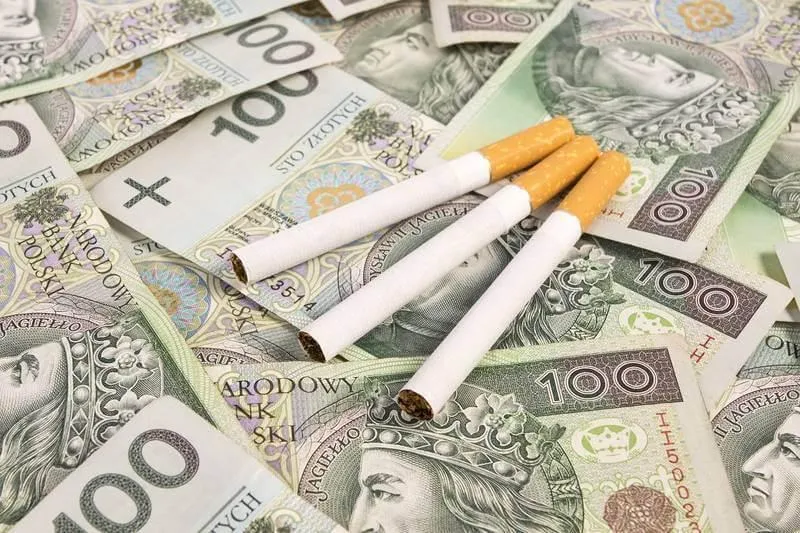 Kto pobiera podatek akcyzowy i jak wpływa on na nasze wydatki?