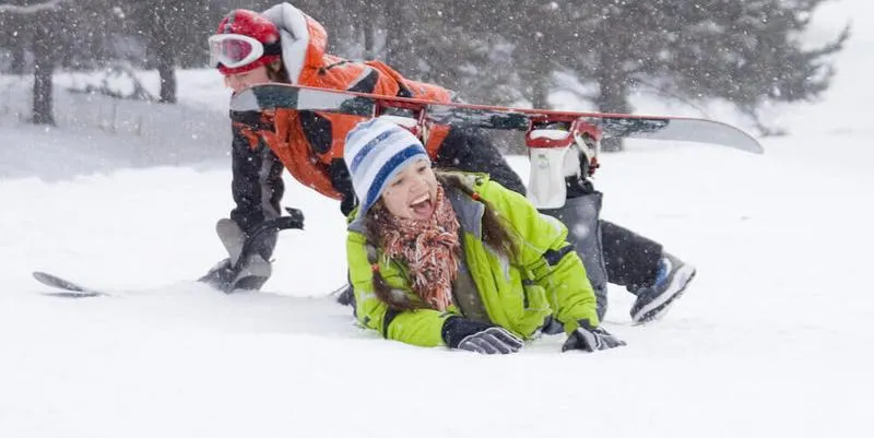 Najlepsze ubezpieczenie na narty – co warto wiedzieć przed sezonem zimowym?
