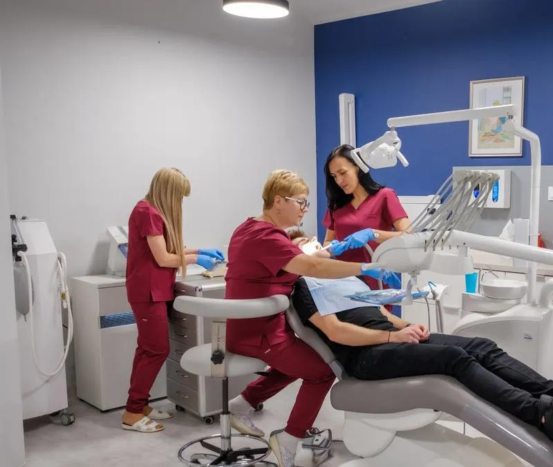 Czynniki wpływające na wynagrodzenie asystentki stomatologicznej