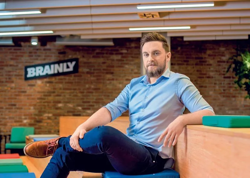 Praca organiczna na Brainly